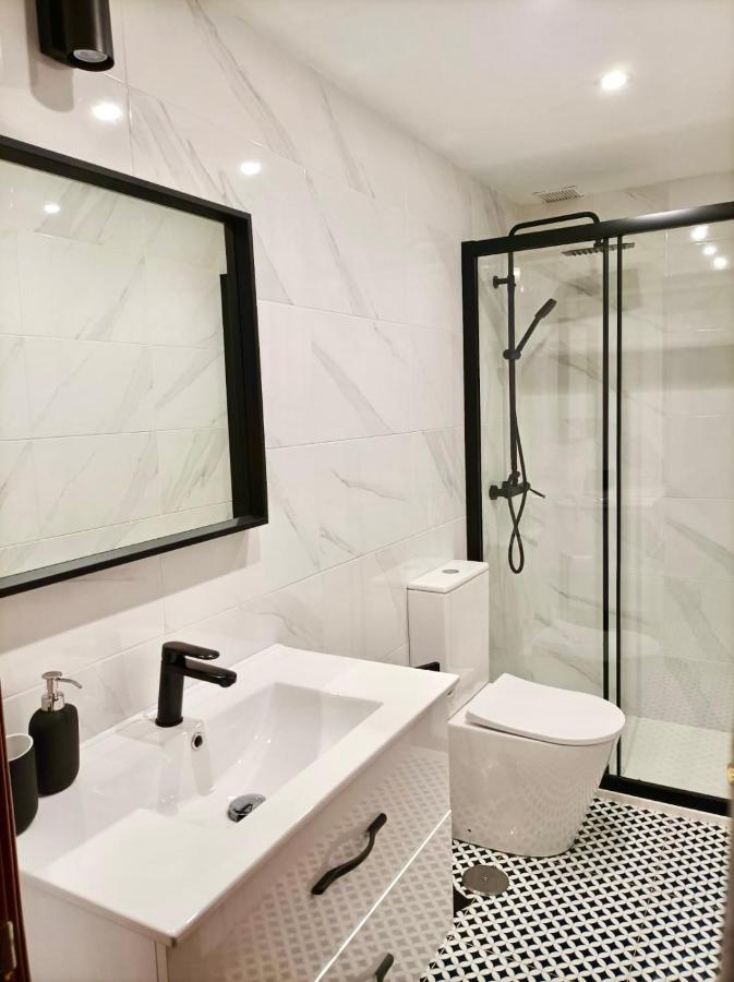 Brisas Del Mar Apartment Хихон Екстериор снимка